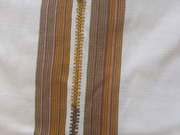Variety of traditional fabric - Image 34